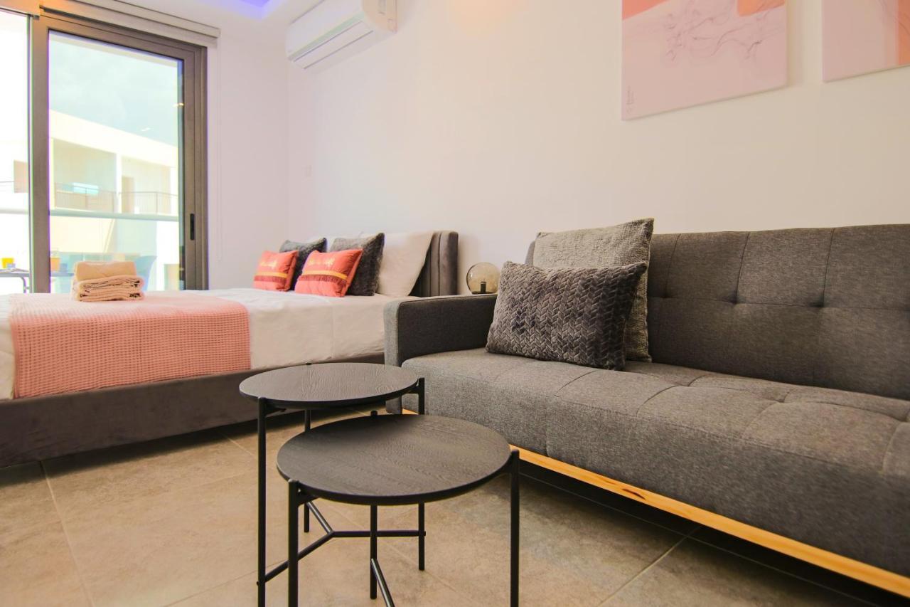 Phaedrus Living: Seaside Luxury Flat Athina 115 Apartment Paphos Luaran gambar