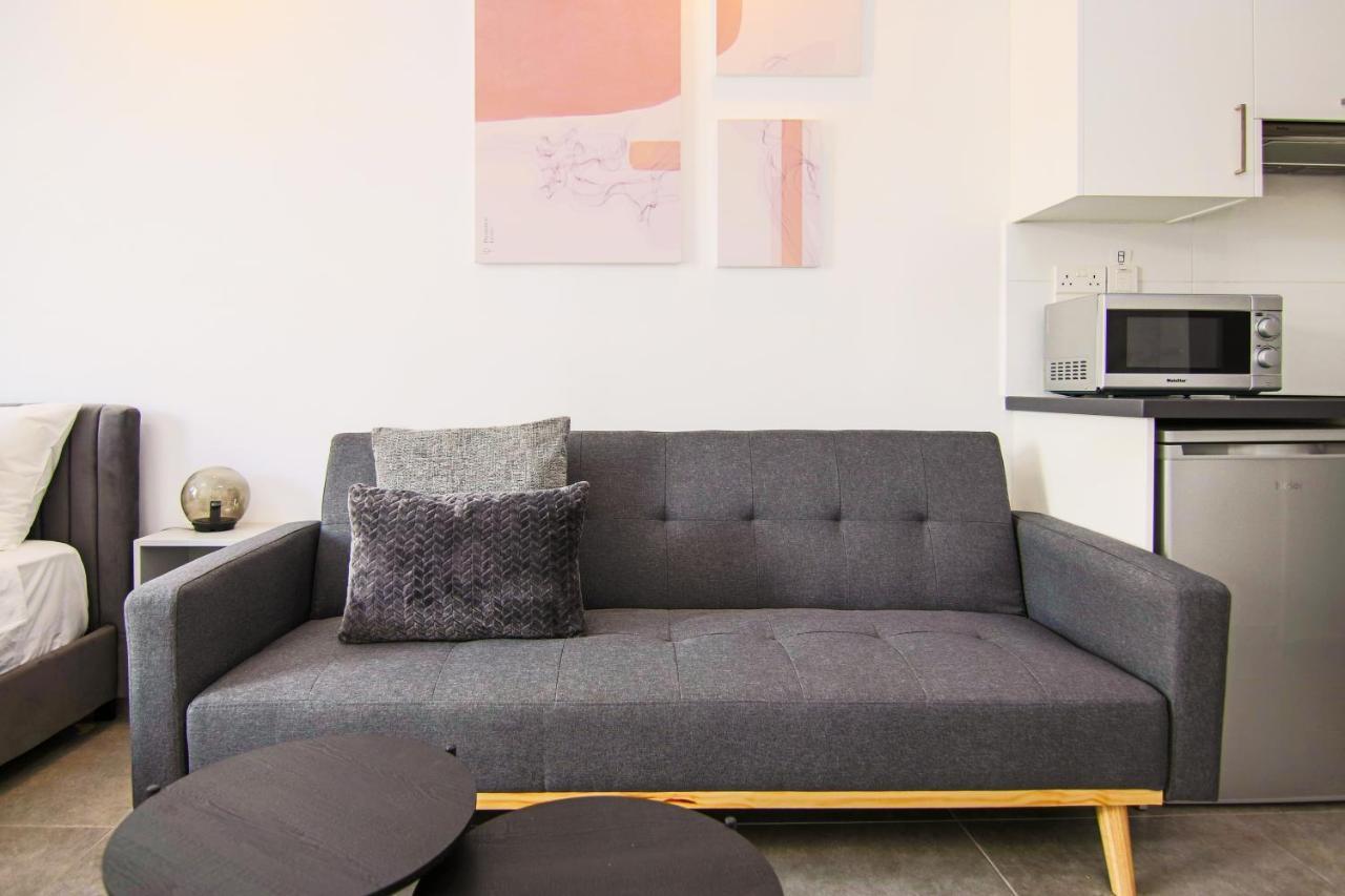 Phaedrus Living: Seaside Luxury Flat Athina 115 Apartment Paphos Luaran gambar
