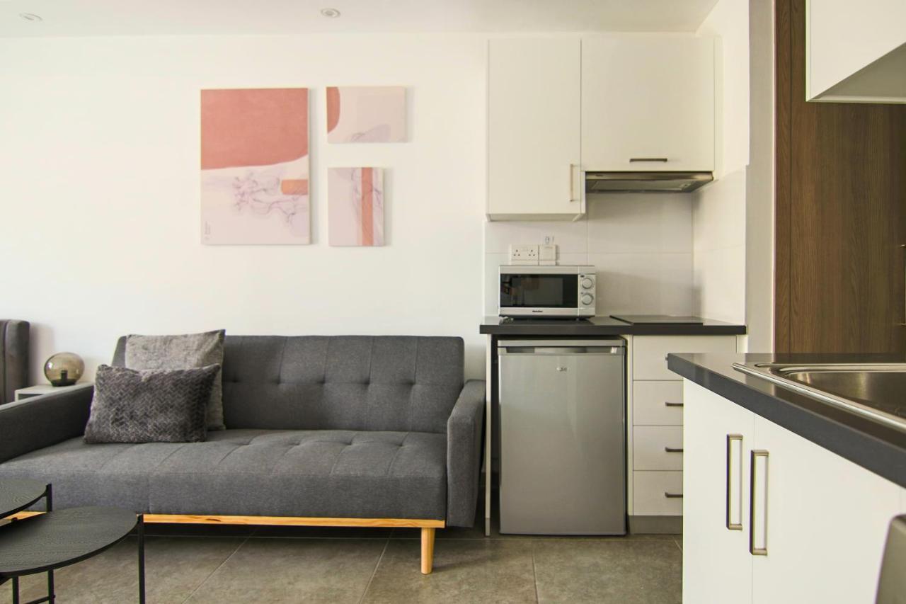 Phaedrus Living: Seaside Luxury Flat Athina 115 Apartment Paphos Luaran gambar